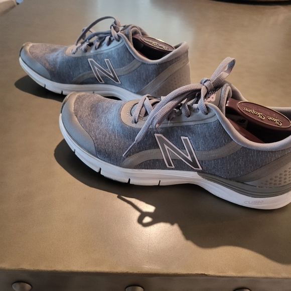 New Balance 711 - Picture 2 of 7